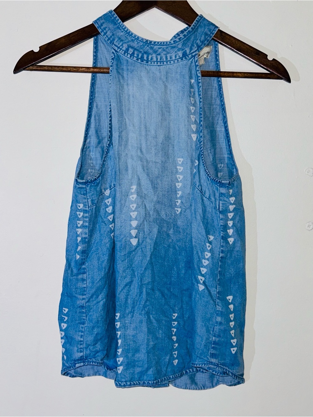 Cloth & Stone light wash chambray halter top EXTRA SMALL